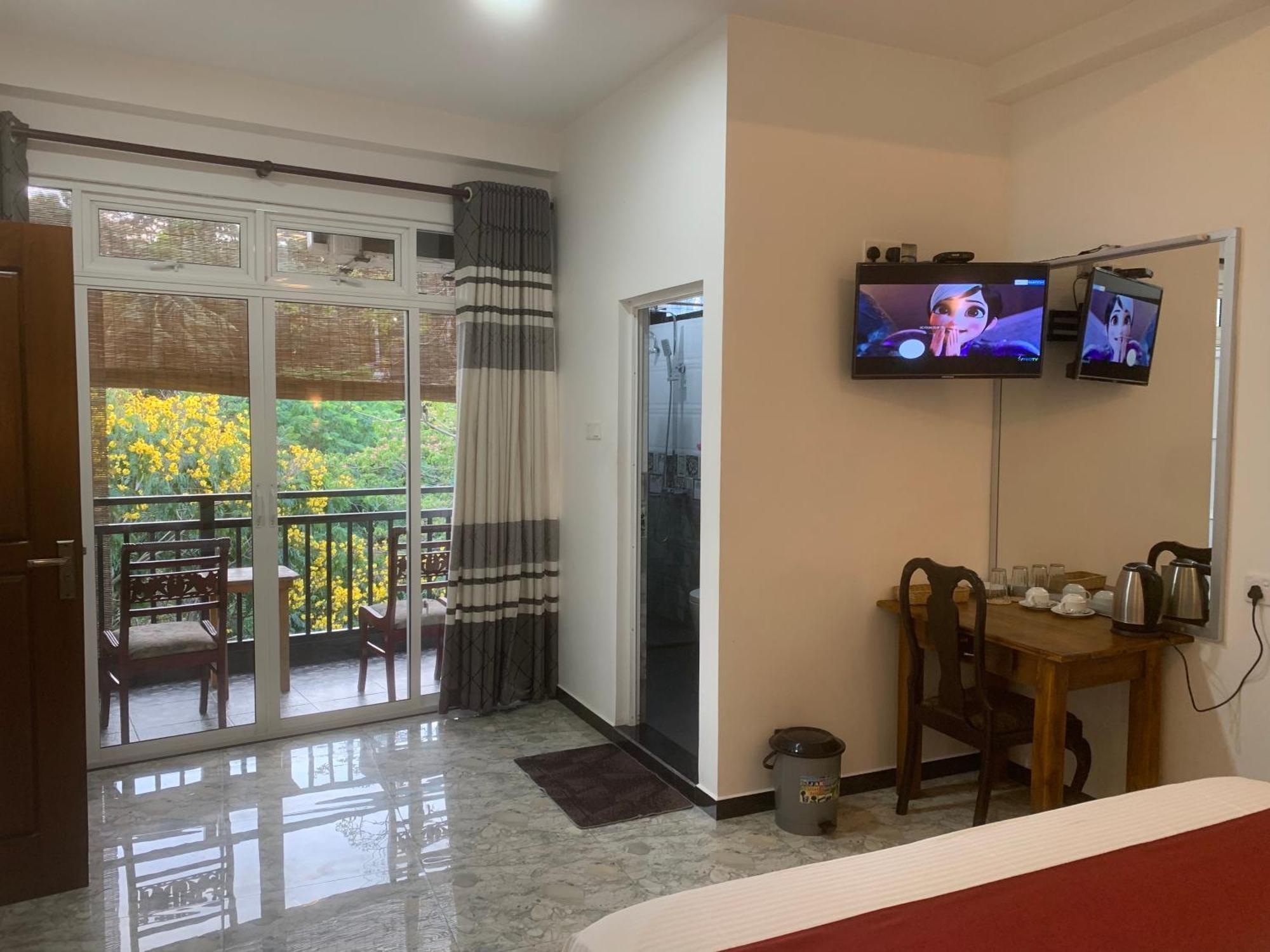 Jenushi Homestay แคนดี้ ภายนอก รูปภาพ