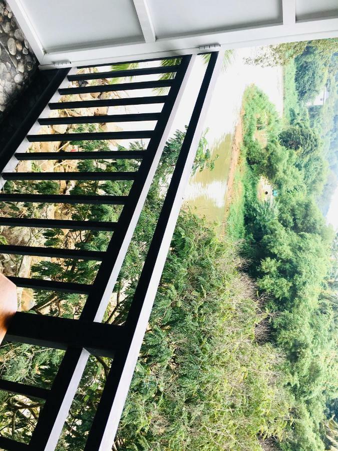 Jenushi Homestay แคนดี้ ภายนอก รูปภาพ