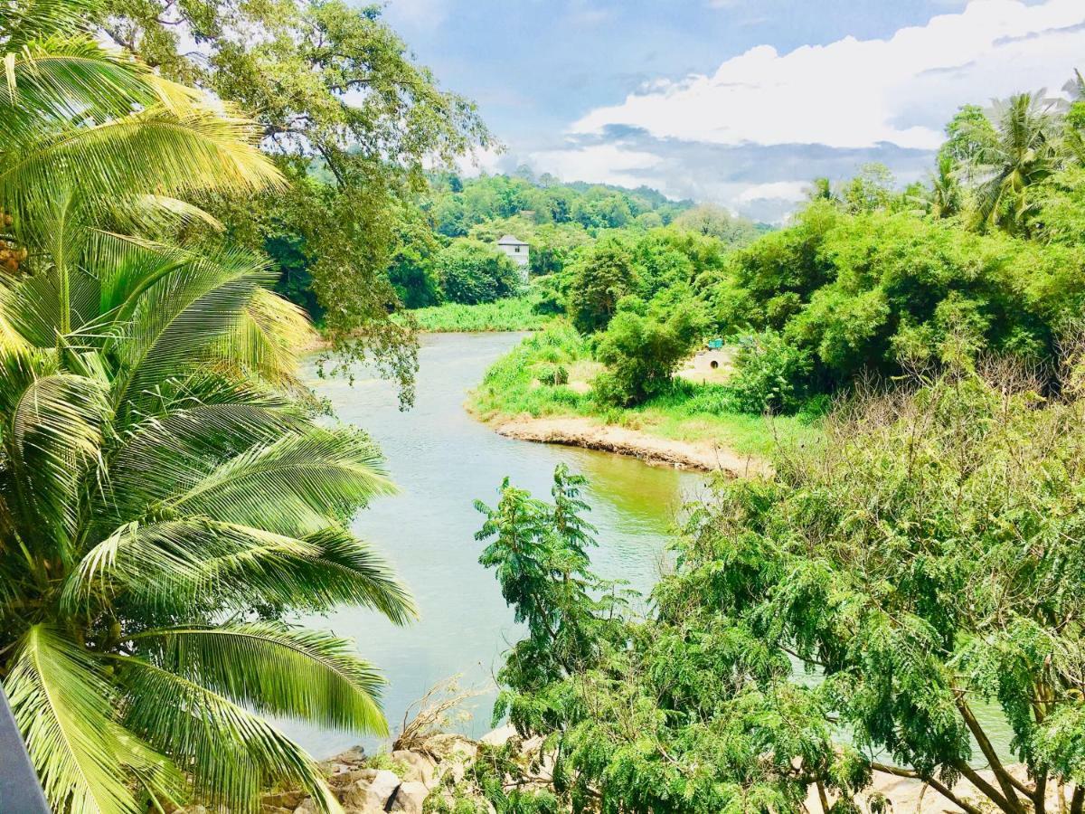 Jenushi Homestay แคนดี้ ภายนอก รูปภาพ