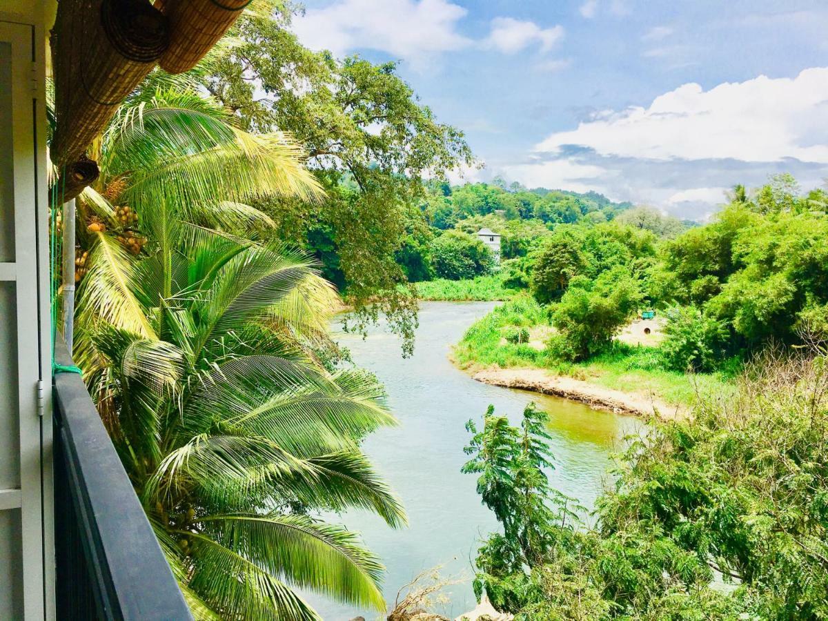 Jenushi Homestay แคนดี้ ภายนอก รูปภาพ