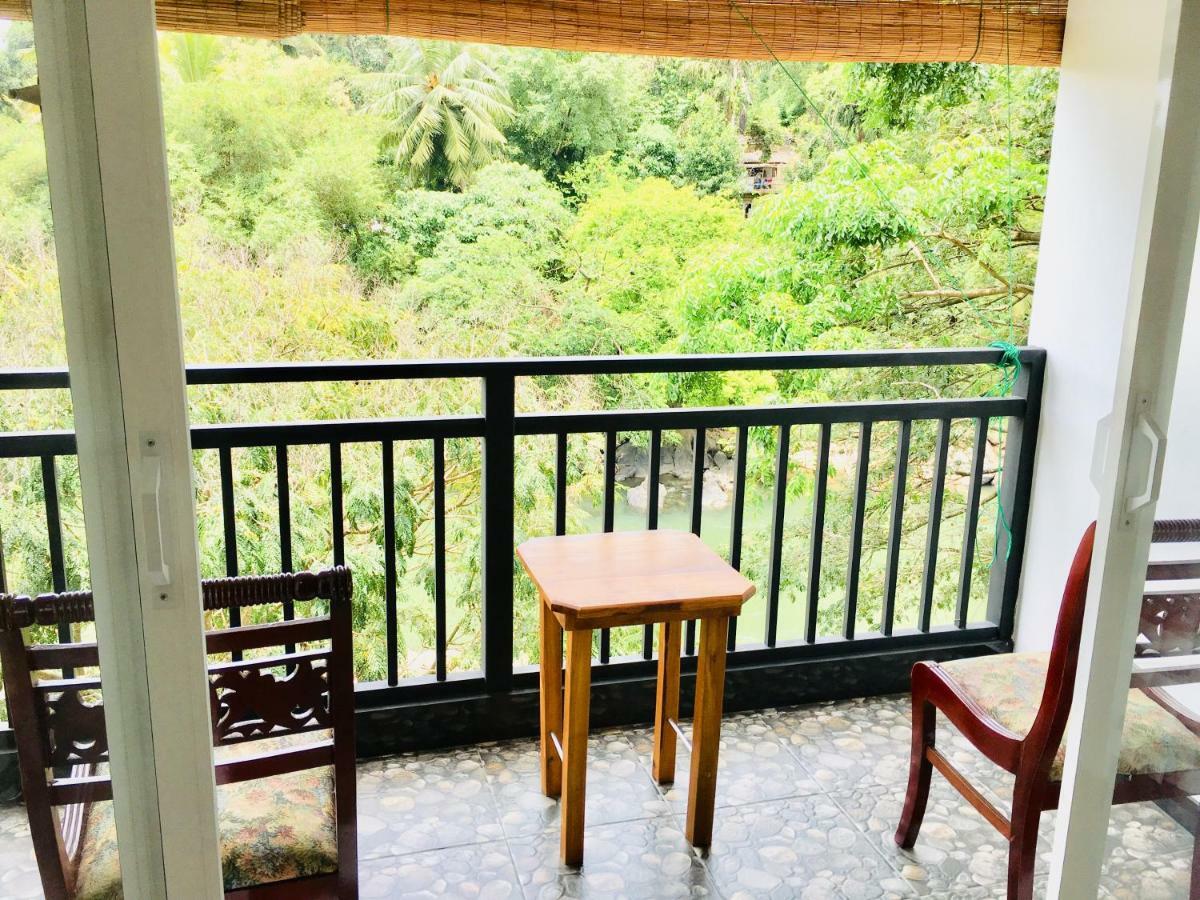 Jenushi Homestay แคนดี้ ภายนอก รูปภาพ