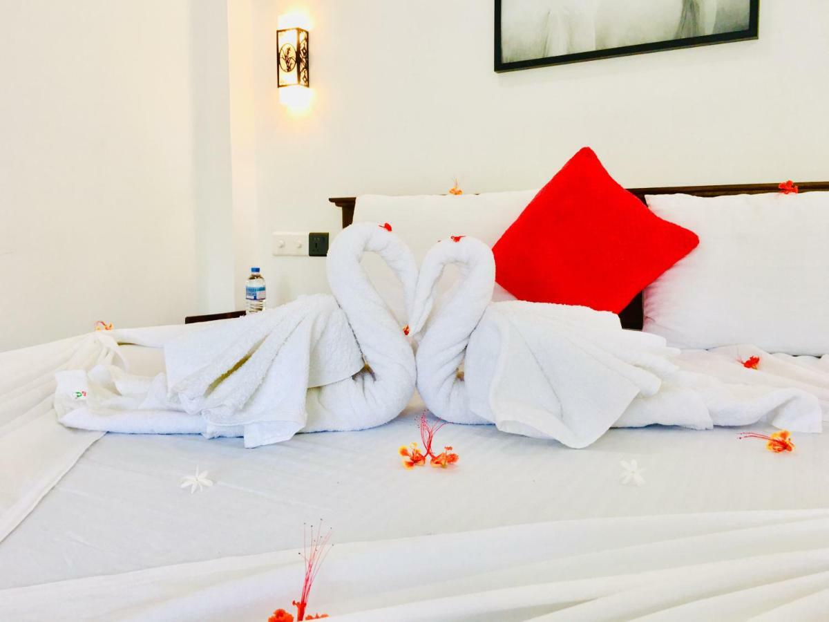 Jenushi Homestay แคนดี้ ภายนอก รูปภาพ